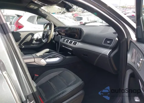 2024 Mercedes-Benz Amg Gle 63 Coupe S 4Matic+ z USA, uszkodzony, nr VIN 4JGFD8KB8RB074212